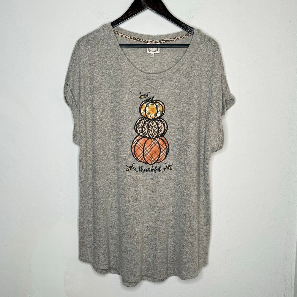 Tru‎ Self Womens 2X Heather Taupe Gray Pumpkin Graphic Tunic Top Fall Boho Cozy